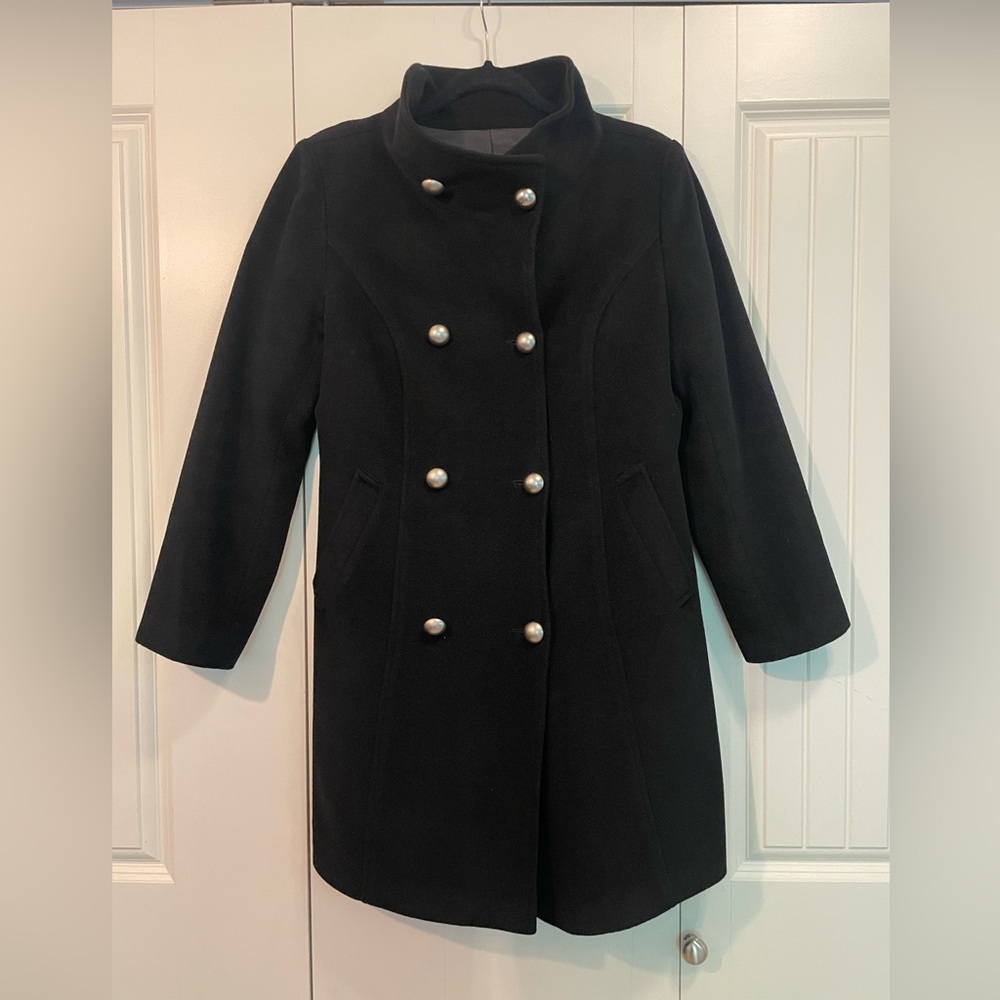 Elegant Black Double-Breasted Women's Coat